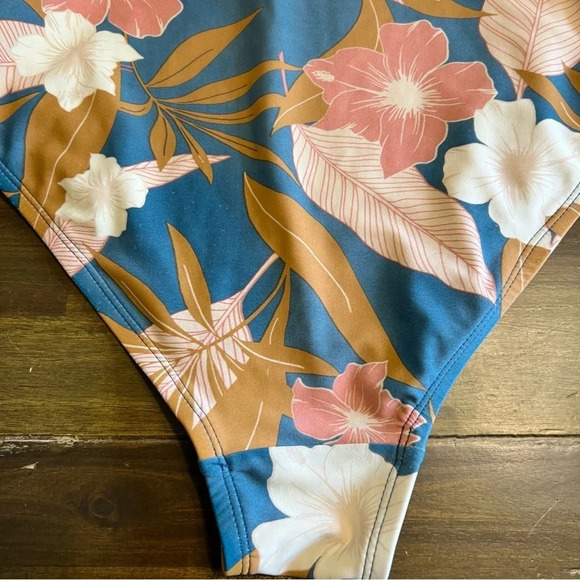 Kona Sol Floral Tropical One Piece Cream Tan Blue Neutral Small - Picture 4 of 6